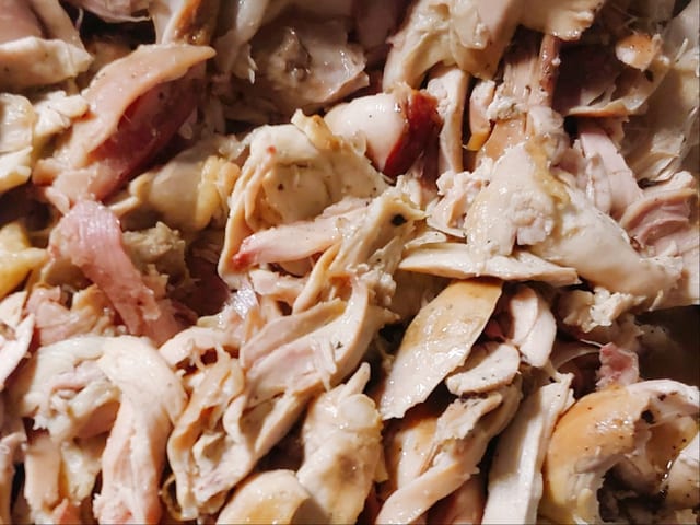 1 LB PULLED CHICKEN (3 servings).